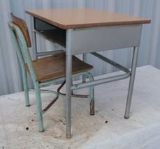 Vintage Childrens Student Desk w Chair - £27.87 GBP
