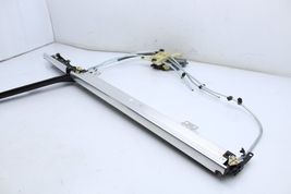 2002-2005 BMW 745i REAR LEFT DRIVER DOOR WINDOW SUN ROLLER SHADE MOTOR U0428 image 2