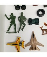 Vtg Action Figure &amp; Toy Soldier Lot of 50+, Weapons, Animals, Accessorie... - $29.65