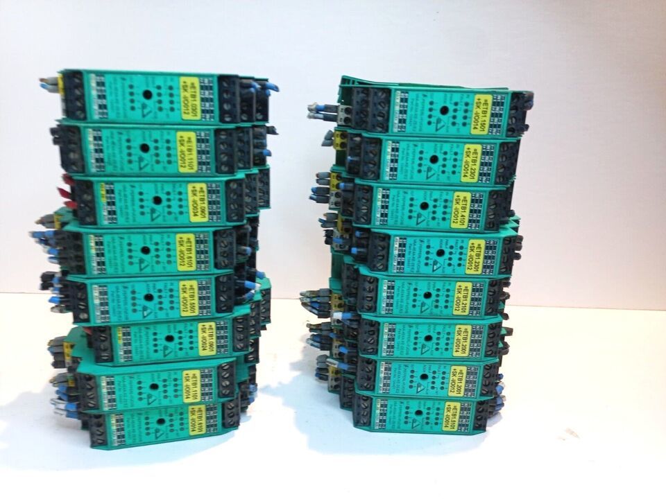 LOT OF 16x PEPPERL + FUCHS VAA-4E4A-KE-ZE/E2 PART NO: 124421 INTERFACE M... - $162.55
