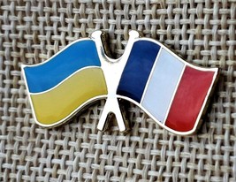 Ukrainian French Flag Ukraine France lapel Pin Gold Christmas Present Gift Box - £9.25 GBP+