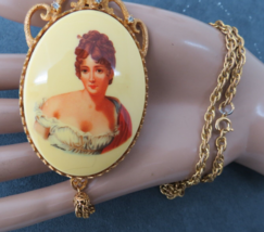 Vintage Porcelain Cameo Style Pendant Necklace Gold Tone 17.5&quot; Chain Tas... - $39.00