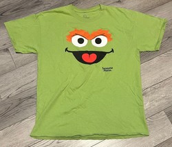 Oscar The Grouch Sesame Place Short Sleeve &quot;Face&quot; Shirt Size L - £11.54 GBP