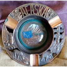 Souvenir Ashtray Alaska Moose Bear Totem Sled Dogs Glass Inlay - Japan V... - €10,06 EUR