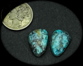 8.5 cwt. Rare Vintage Smokey Bisbee Lot of 2 Matched Turquoise Cabochons - £147.85 GBP