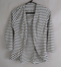 Women&#39;s Black &amp; White Striped Open Front Top Size Small - $9.85