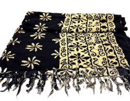 Vintage Womens Bohemian Pashmina Scarf Wrap Black Tan Floral Fringed 60 x 38&quot; - £17.98 GBP