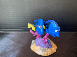Disney Finding Dory &quot;Dory&#39;s Parents&quot; Jenny &amp; Charlie Figure Cake Topper Toy - $8.59