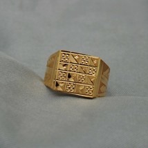 Stylish hand carved 22k Yellow Gold Ring Indian Men Gold Ring Jewelry Handmade E - £473.27 GBP
