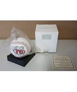 I) AVON Fine Collectibles Mark McGwire Replica Signature Baseball Homeru... - £4.69 GBP