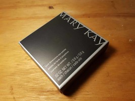 Mary Kay Maui Gardens Pure Dimensions Eye Pallet .02 FL OZ. / 0.6 mL MK #094544 - £11.35 GBP