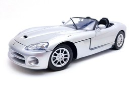Motor Max 2003 Dodge Viper STR10 1:18 Diescast Yellow - $9.71
