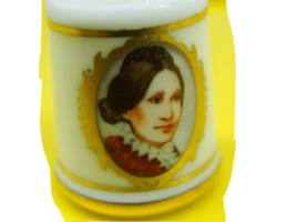 1978 Lucy Hayes Franklin Mint Fine Bone China Thimble Limited Edition - £15.95 GBP