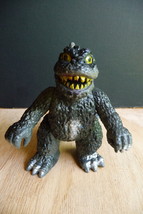 Vintage 1978 Popy Attacking Godzilla Bullmark m1 Marmit Marusan Bandai Kaiju - £122.58 GBP