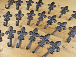 100 Cast Iron Fleur De Lis Coat Hooks Hook Hall Tree Hat Wholesale Lot O... - £79.82 GBP