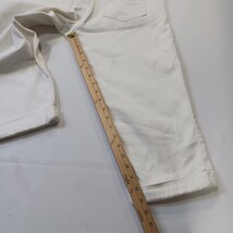 Levis Jeans Women's Cotton White Denim Mid-Rise Cropped Jeans Size 8 (32×19) image 13