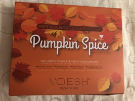 Voesh New York Pedi In A Box Pumpkin Spice Deluxe 4 Step Pedicure Kits - £15.59 GBP