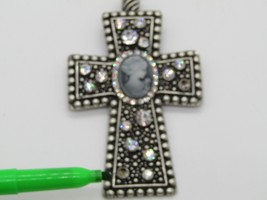 Reve Silver Tone Rhinestone Cameo Cross Pendant Necklace Magnetic Closure 4.5&quot; - $12.86