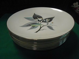 Beautiful Homer Laughlin &quot;Rhythm&quot; Set Of 8 Dinner Plates - £33.47 GBP