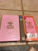 NIV FAITH GIRLZ BACK PACK BIBLE PINK FOLLOW YOUR HEART RED LETTER 2011 - $12.75