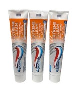 Aquafresh Extreme Clean Whitening Action Fluoride Toothpaste, 5.6 Oz 3 P... - $233.22 MXN