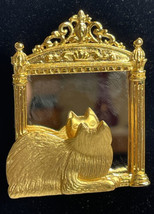 Vintage Cat Reflection In Fancy Mirror Brooch Signed JJ Gold Tone Metal - £7.06 GBP
