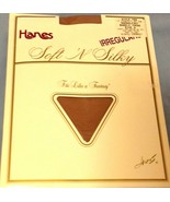  Hanes Pantyhose Size A Nude Sandlefoot Barely There Irregular New in Pkg - £6.32 GBP