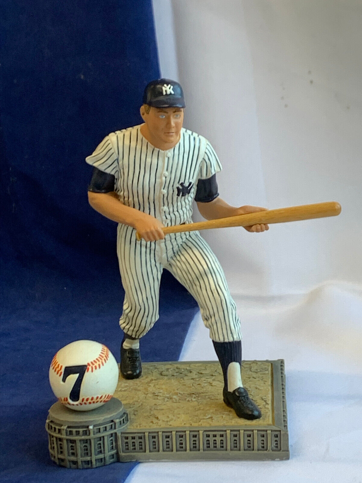 Vtg 1996 The Hamilton Collection Mickey Mantle Sports Figure MLB Baseball #2042 - $29.65