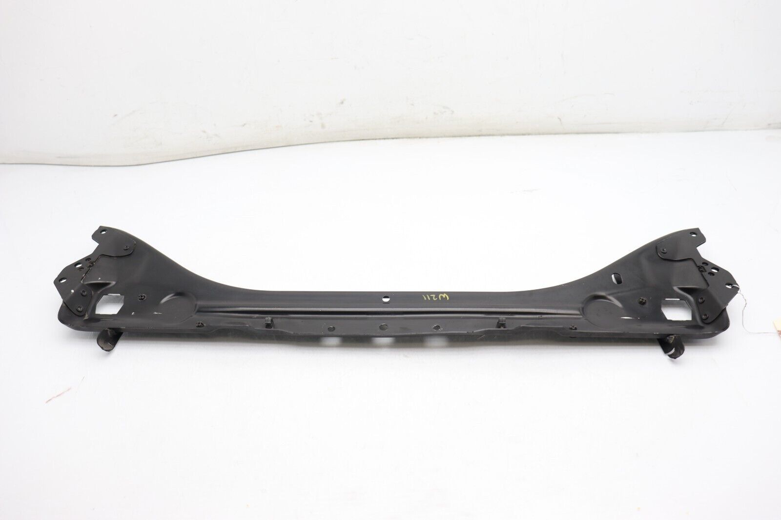 03-09 MERCEDES-BENZ W211 E320 E350 RADIATOR UPPER SUPPORT BRACKET Q9580 - $85.96