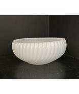 Anchor Hocking Bulb Bowl White Milk Glass Swirl Candy Dish 6&quot; - $144.55 MXN