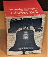 Liberty Bell - An Authentic Replica of the Liberty Bell ( Bi-centenial) - €7,67 EUR