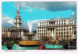 England UK  Postcard London Trafalgar Square Fountains - £2.34 GBP