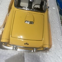 1955 Yellow Ford Thunderbird Convertible Diecast Car SS 7714 1/24 Scale - £7.75 GBP