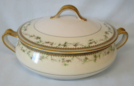 Haviland &amp; Co Limoges Yale 8&quot; Round Covered Serving Bowl - £46.76 GBP