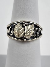 Vintage Wheeler Sterling Silver Ring Size 6 Twin Leaf Grape cluster Double leaf - £24.90 GBP