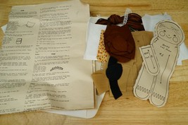 Vintage Titan Sewing Pattern 1311 Pilgrim Pair Thanksgiving Holiday Deco... - $9.89