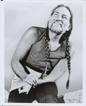 Willie Nelson smiling pose in sleeveless t-shirt 8x10 photo circa 1970&#39;s - £7.66 GBP