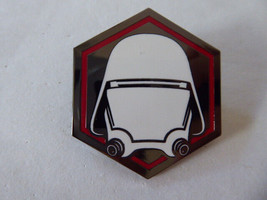 Disney Trading Broches Neige Trooper - Galaxy’S Bord First Order Casque ... - £11.26 GBP