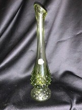 Vintage Fenton Art Glass Green Hobnail Bud Vase - £17.26 GBP