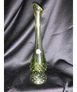 Vintage Fenton Art Glass Green Hobnail Bud Vase - £17.38 GBP