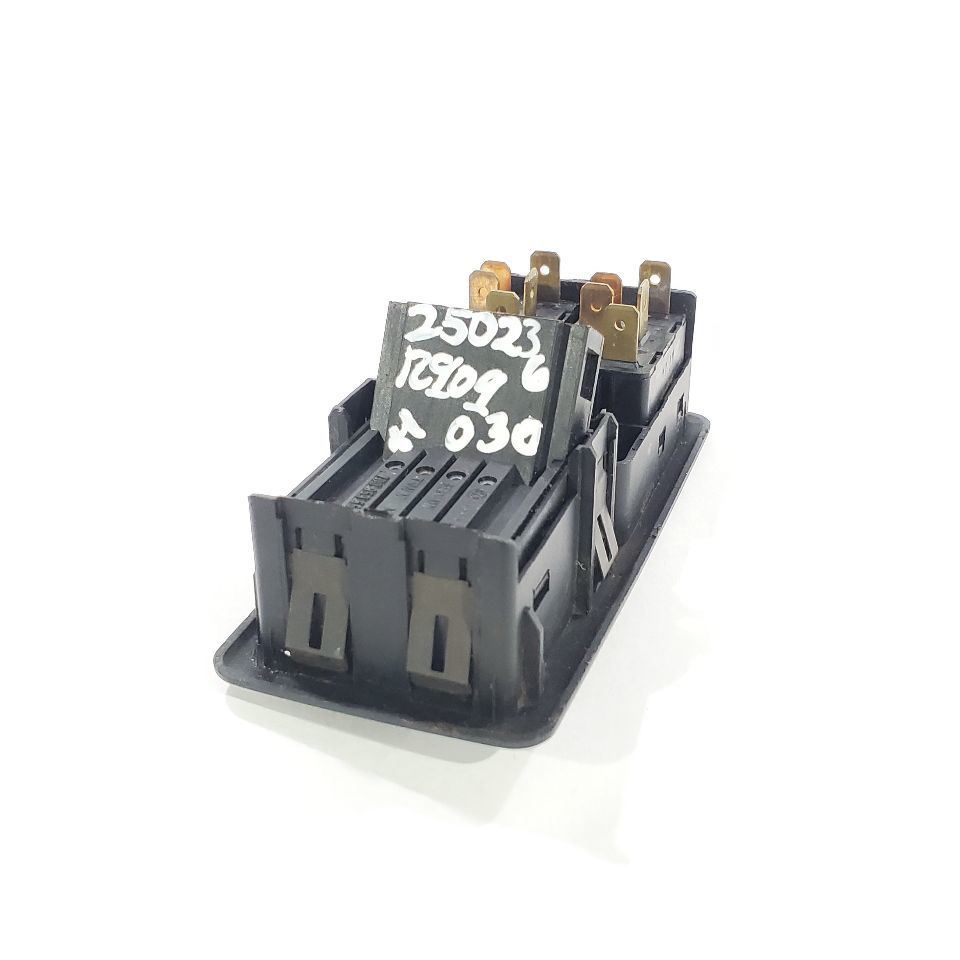 2000 2001 2002 2003 Volkswagen Eurovan OEM Master Window Switch 7D0959565 Item image 6
