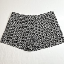 Diane Von Furstenberg Silk Shorts Womens 4 Black/White Floral Zip Front ... - £23.59 GBP