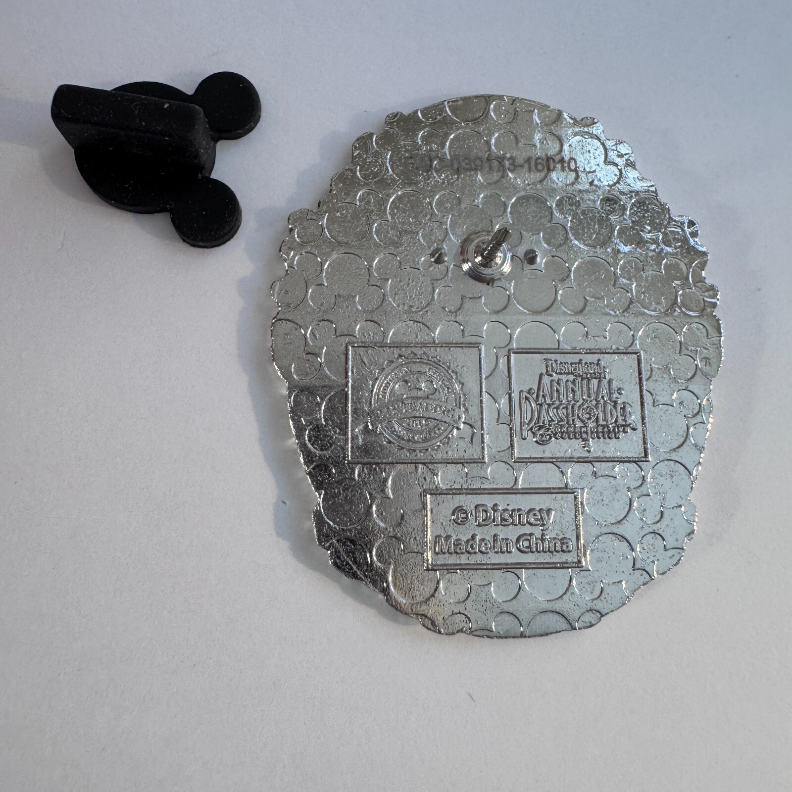 Disney DLR Annual Passholder Cameos with Character Mad Hatter Pin 114401 Item image 2