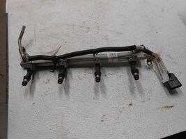 2006 Chevrolet Colorado Fuel Rails 2.8L - $71.49