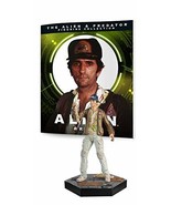 Entertainment Earth Alien and Predator Brett from Alien Figure &amp; Magazin... - £22.69 GBP