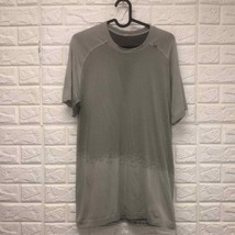 Men’s Lululemon Metal Tech Vent Tshirt Size Medium Believe In Yourself - £39.61 GBP