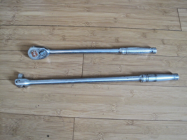 2 Snap-On Tools a) SM15 Ratchet and b) SN18A Standard Handle Breaker Bar USA - £69.99 GBP