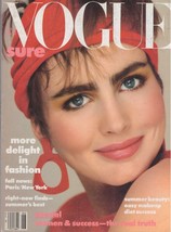 1985 Vogue Vintage Fashion Magazine Vanessa Redgrave Jamie Lee Curtis 1980s - £25.39 GBP