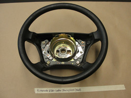 OEM 97 Mercedes E320 LEATHER WRAPPED STEERING WHEEL BLACK W210 - $128.69