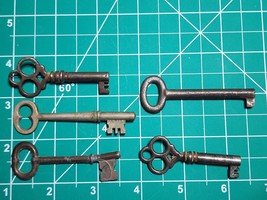 Authentic Antique Five Skeleton Keys Open Barrel Cast Iron Lot K Stamped 27 - £17.62 GBP